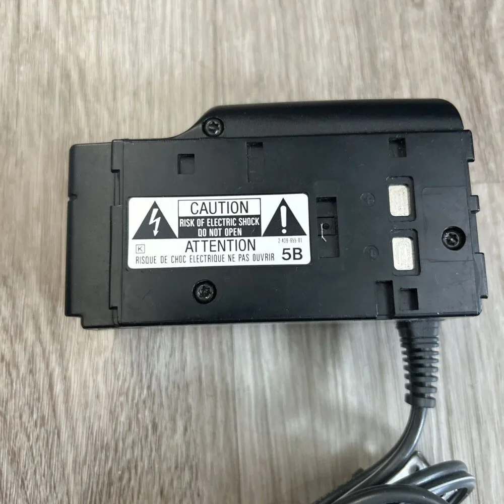 Sony AC Power Adaptor AC-V26  Battery Charger VTR DC Out Camcorder Supply Cord